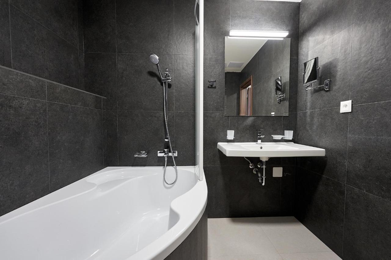 Wellness Hotel Queens Marianske Lazne Bagian luar foto