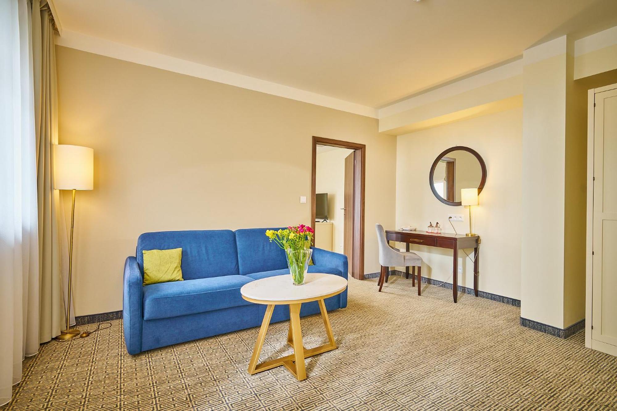 Wellness Hotel Queens Marianske Lazne Bagian luar foto