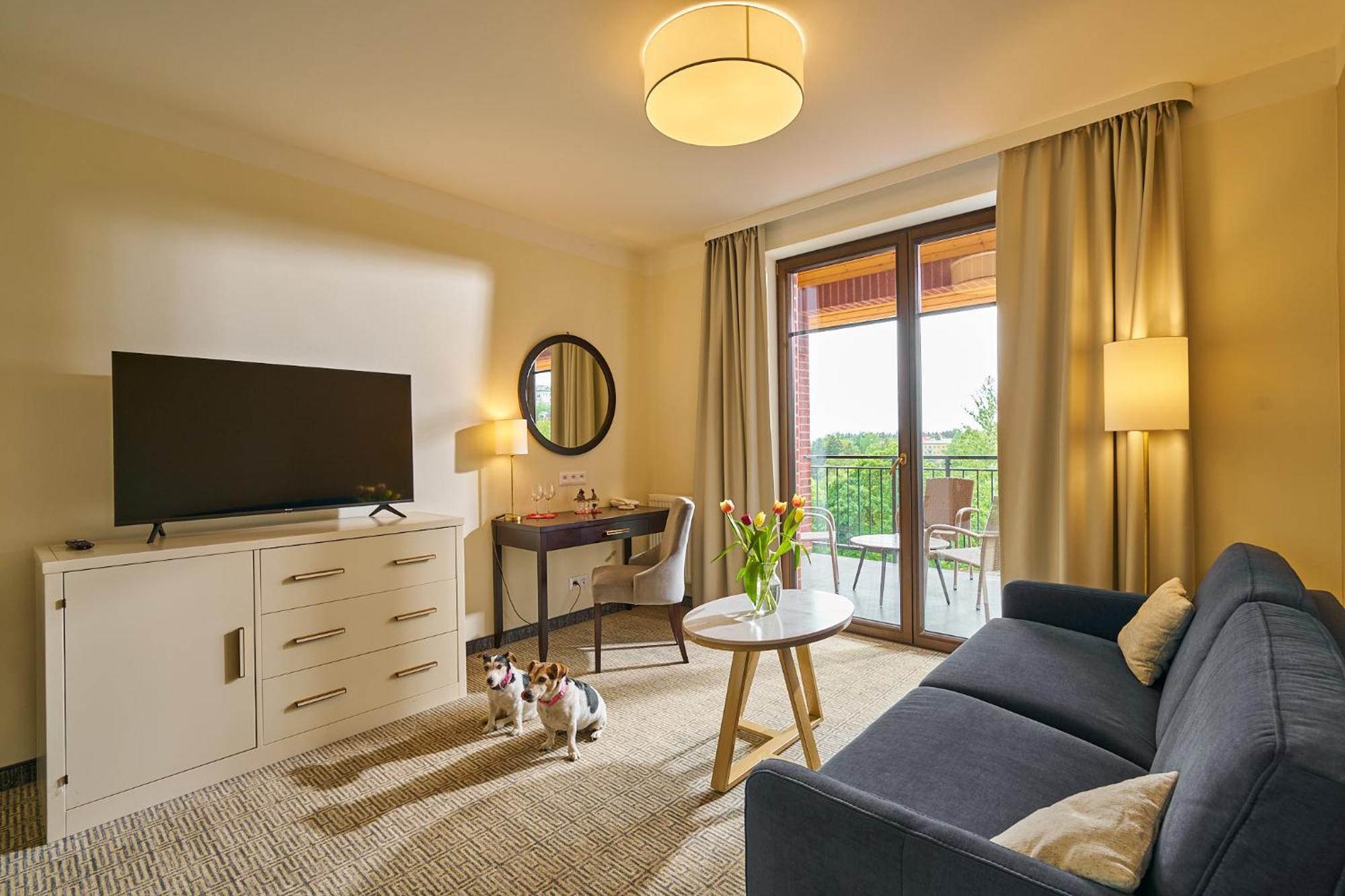Wellness Hotel Queens Marianske Lazne Bagian luar foto