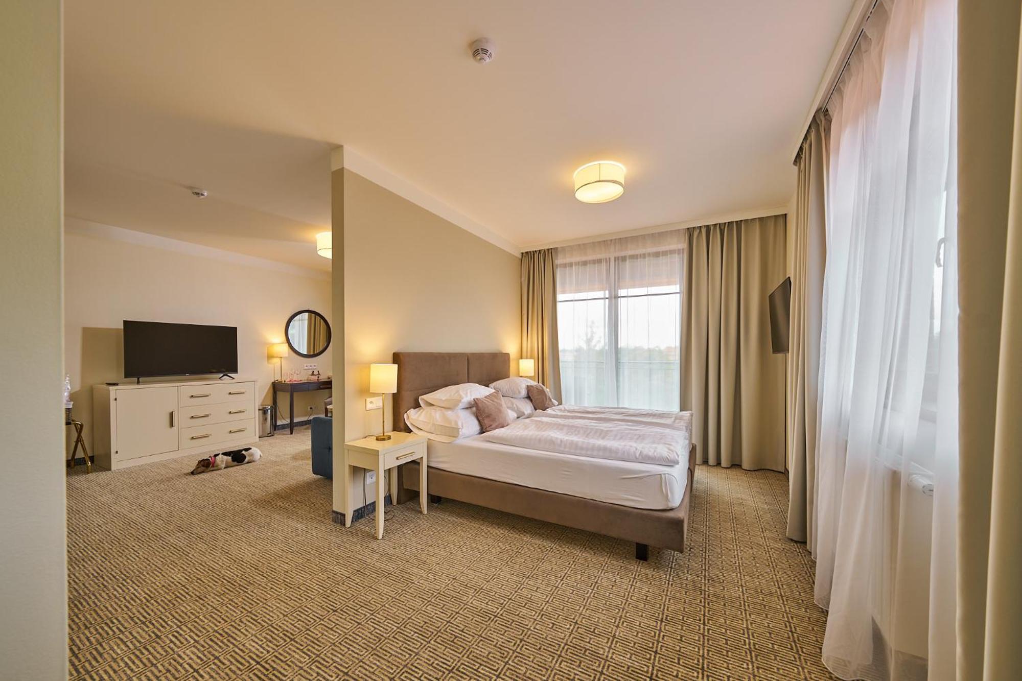 Wellness Hotel Queens Marianske Lazne Bagian luar foto