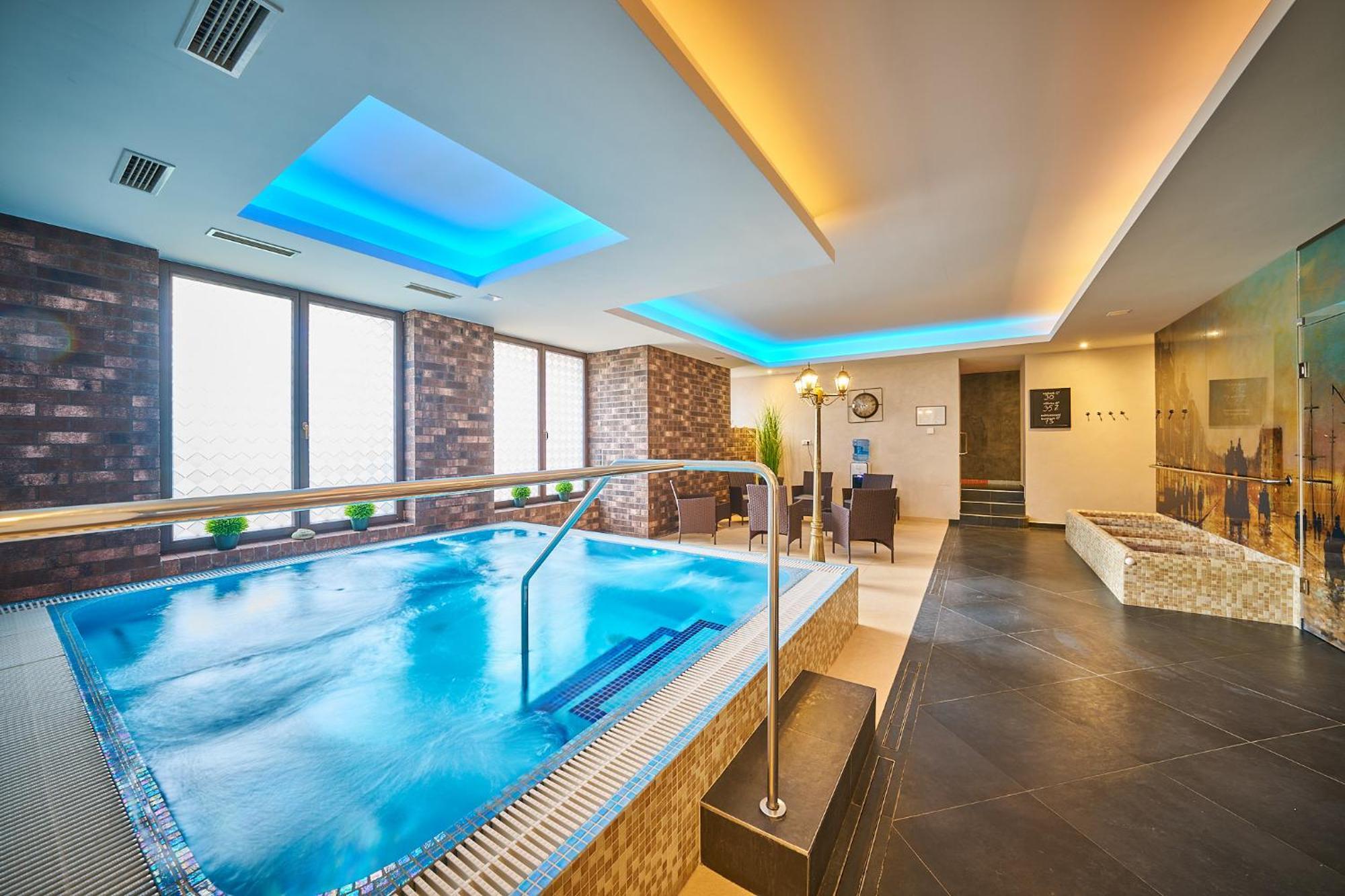 Wellness Hotel Queens Marianske Lazne Bagian luar foto